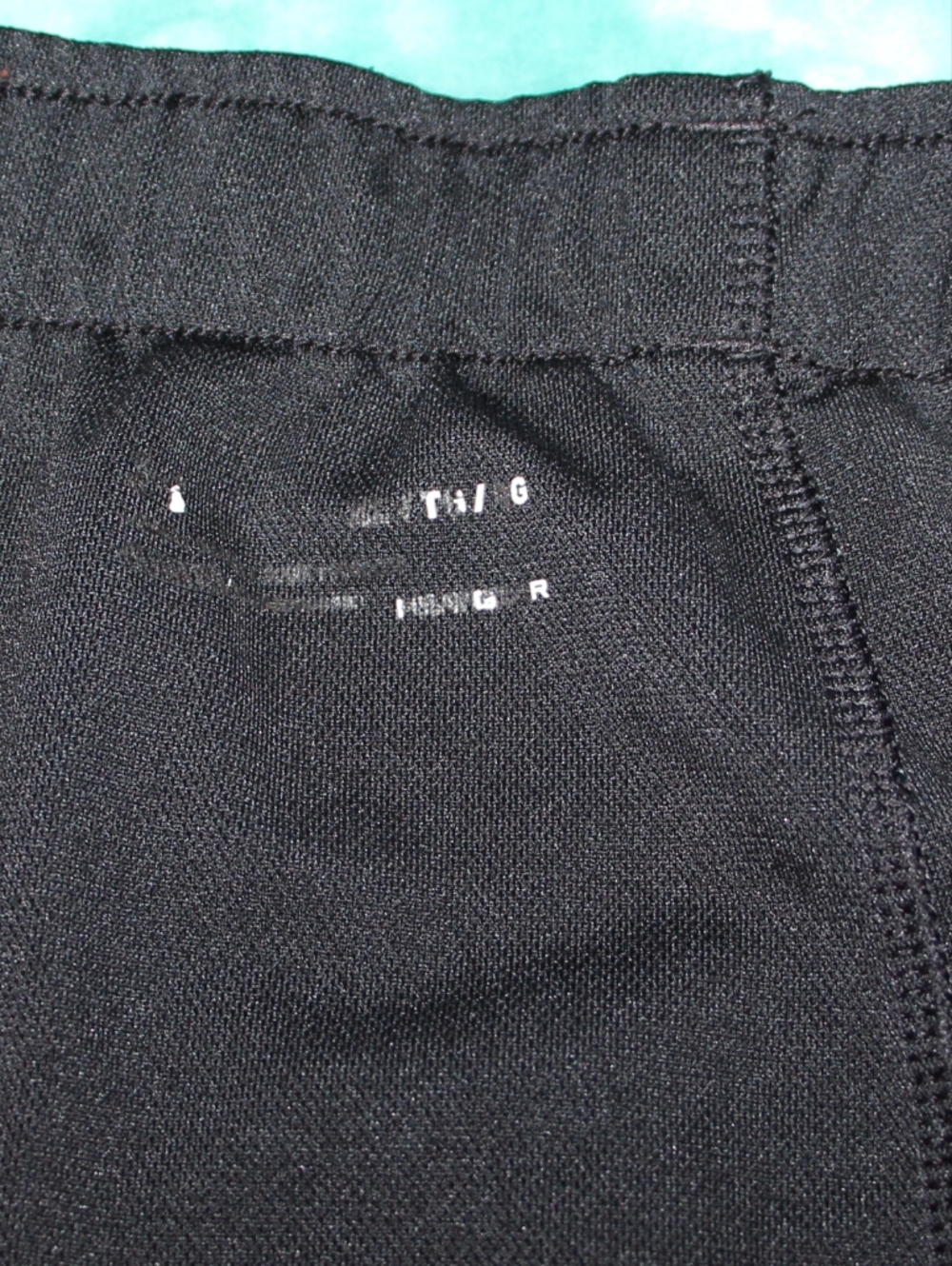 Women's Under Armour Shorts - Picture 2 of 4